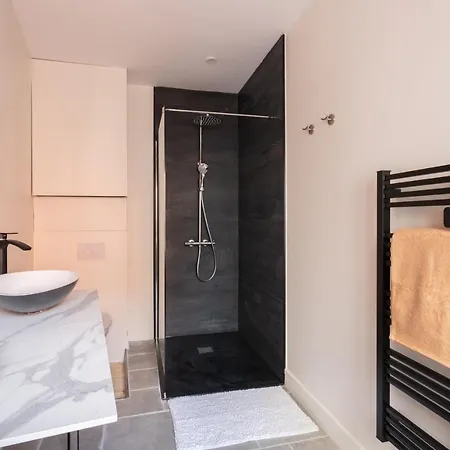Laroziere D'hotes B&B *