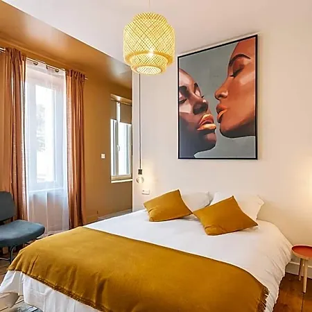 Bed and breakfast Laroziere D'hotes 3*