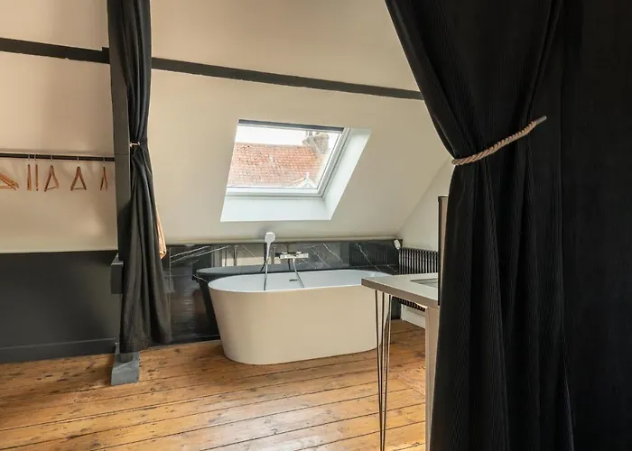 Laroziere D'hotes Bed & Breakfast Wimille